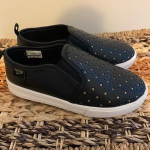 OshKosh B’gosh black shoe with gold stars